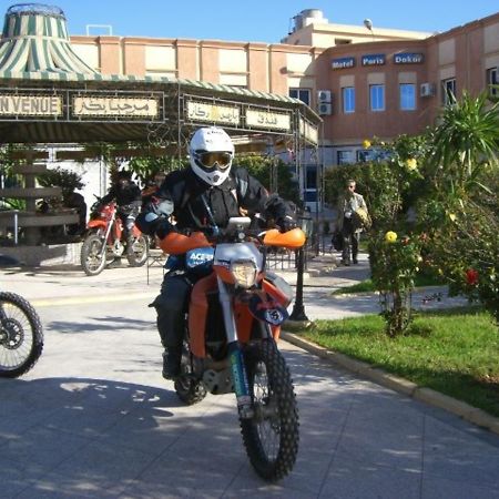 Motel Paris Dakar Selouane Eksteriør billede