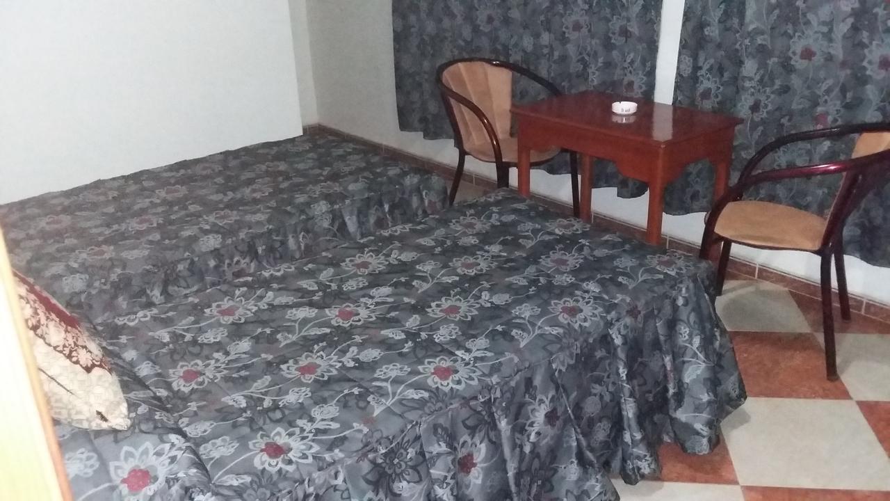 Motel Paris Dakar Selouane Eksteriør billede