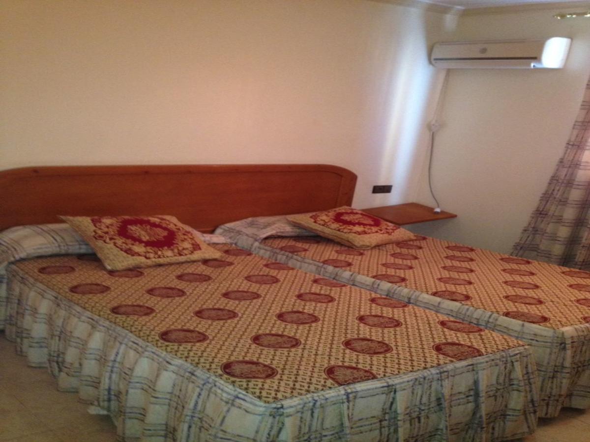 Motel Paris Dakar Selouane Eksteriør billede