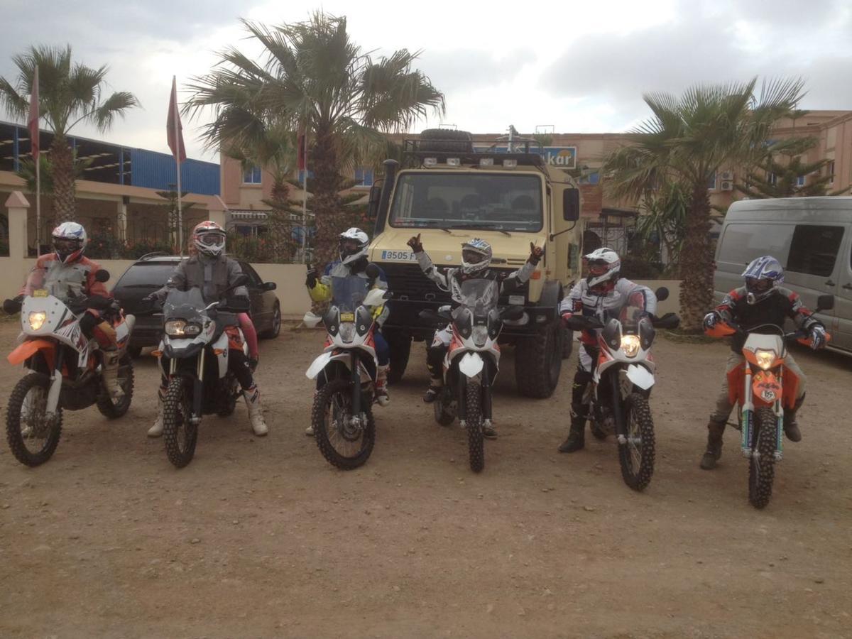Motel Paris Dakar Selouane Eksteriør billede